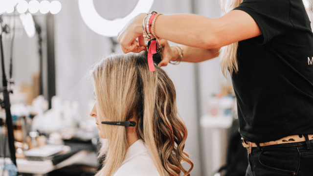 Online Hairdressing Course- Hairstyles & Updo's