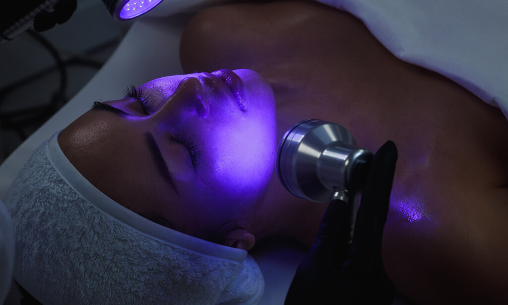 Advanced Skin Therapy: LED Light Techniques
