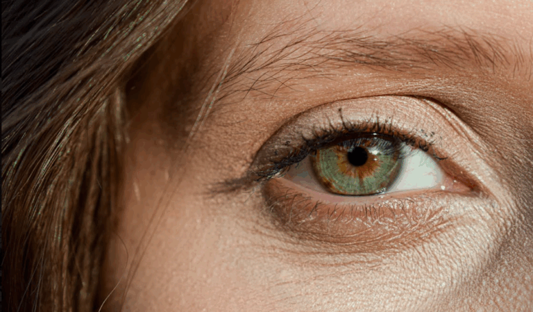 Lash Lift vs. Extensions: Which Service is More Profitable?